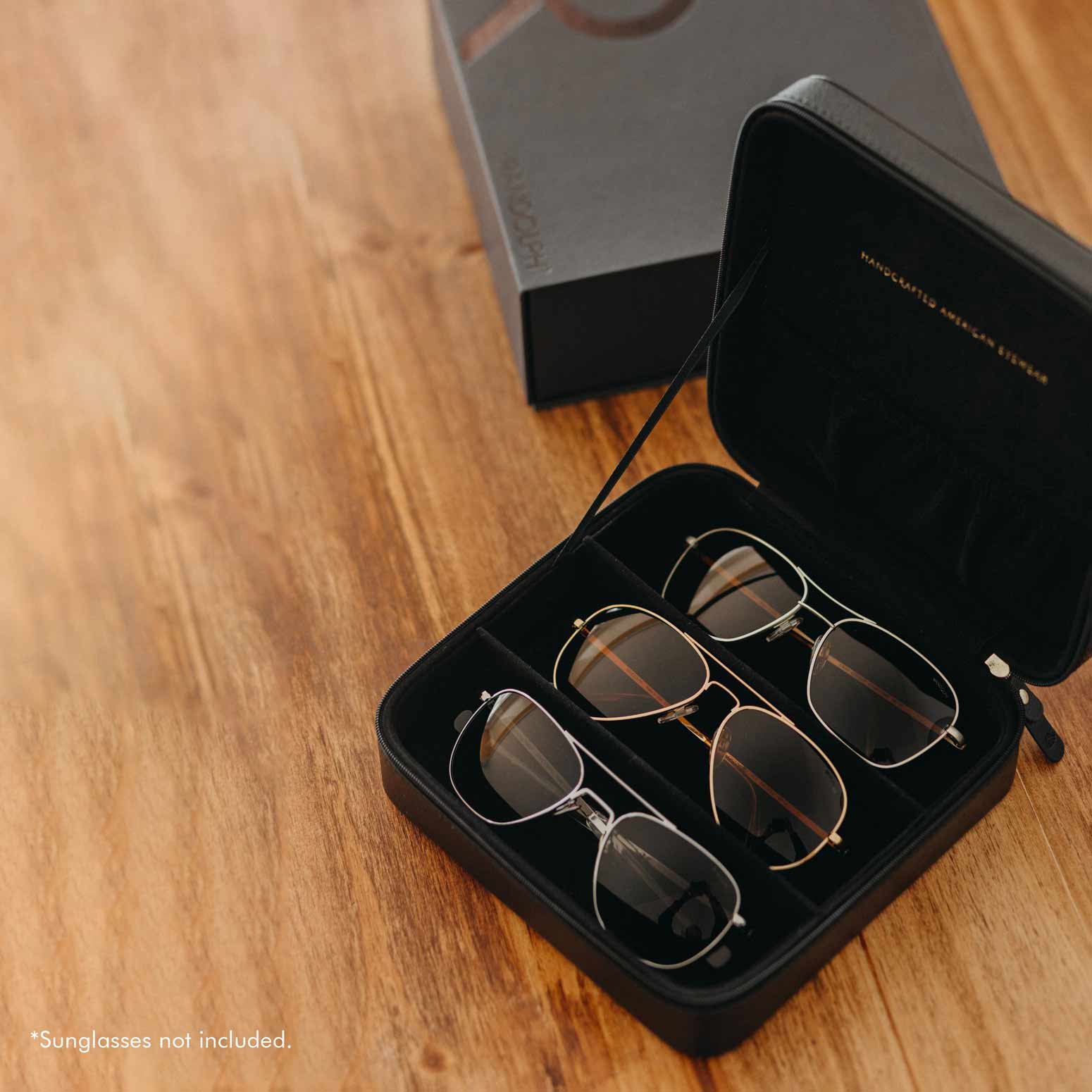 3-Frame Luxury Travel Case - Image 9